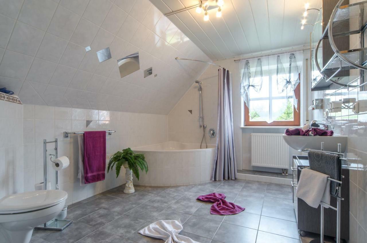Appartement Haus Sonnenschein à Goessweinstein Extérieur photo