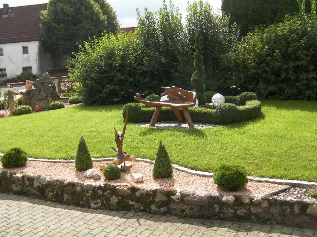 Appartement Haus Sonnenschein à Goessweinstein Extérieur photo